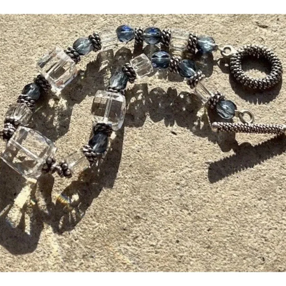 Vintage Silver Boho Chunky Blue White Clear Beaded Glass Women’s Sz 7”